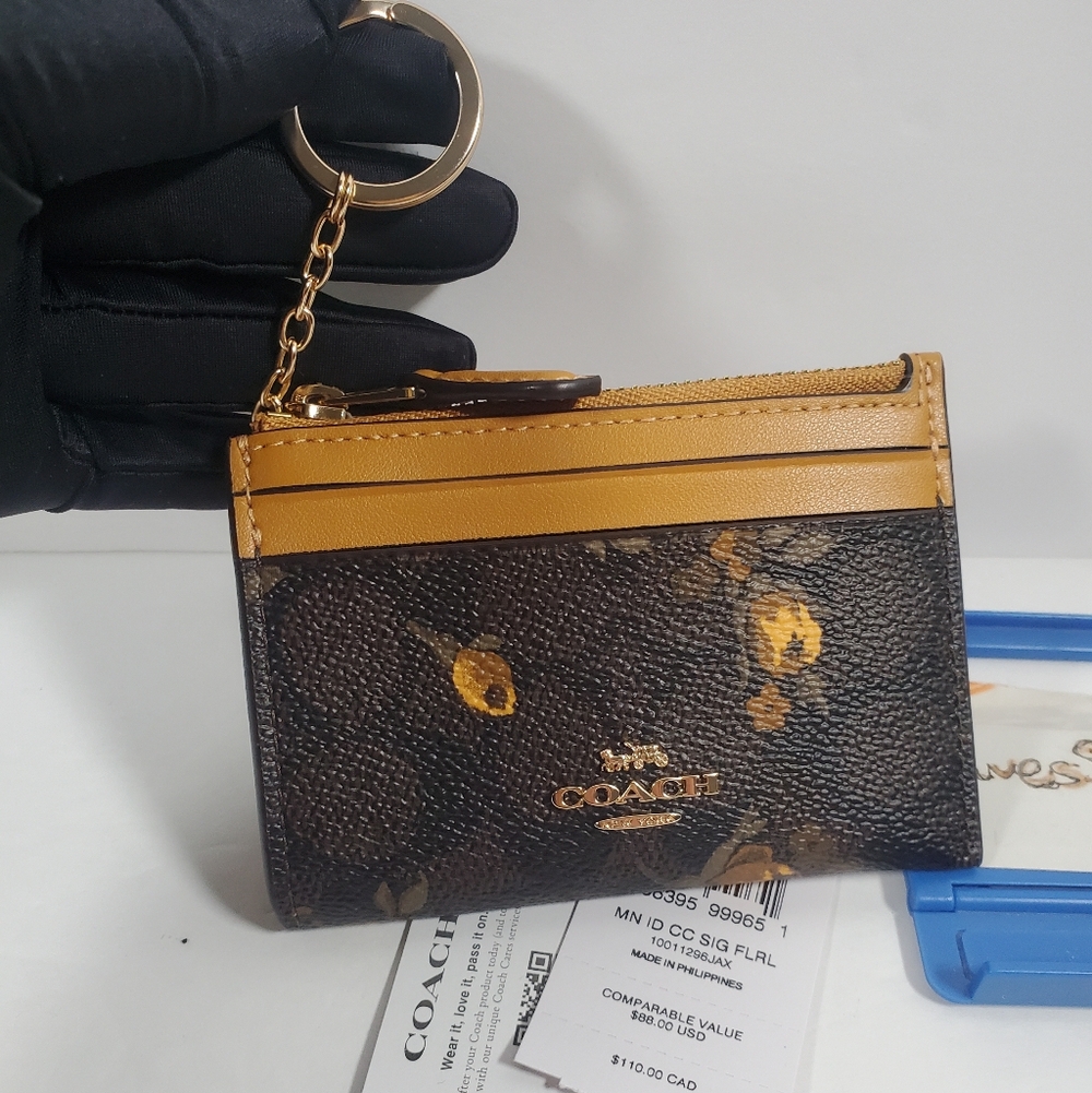 NWT Coach Mini Skinny Id Case Signature Canvas Floral